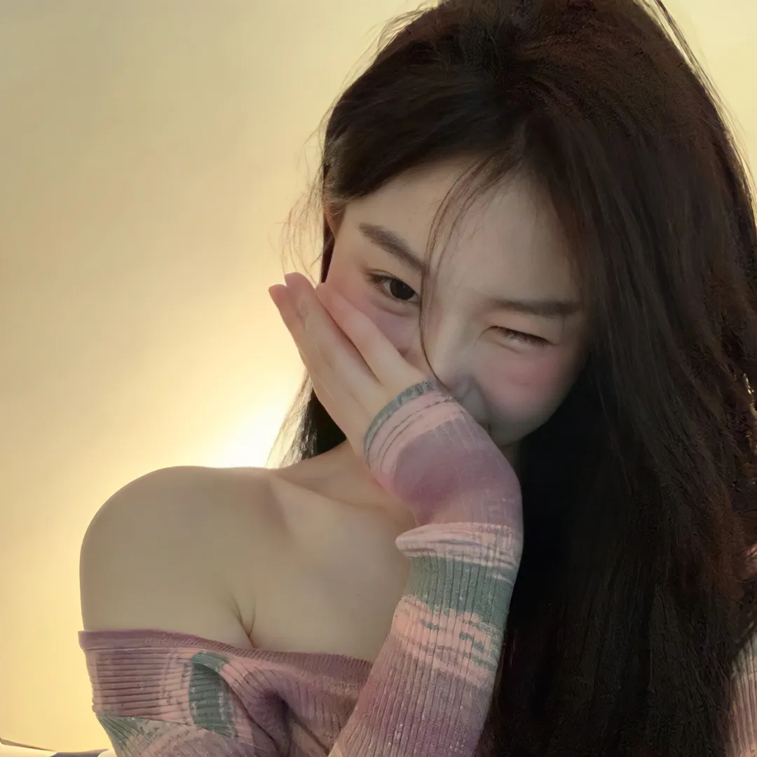 女帅亮身份后，渣男跪地唱征服